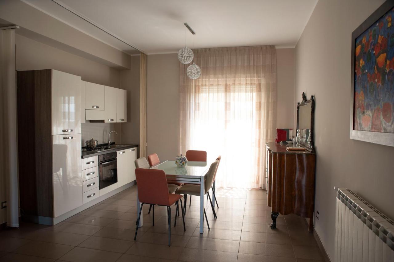 Come A Casa Panoramico E Centralissimo Apartment Canicatti Luaran gambar